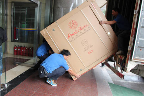 横栏镇钢琴贵重工艺品无忧运